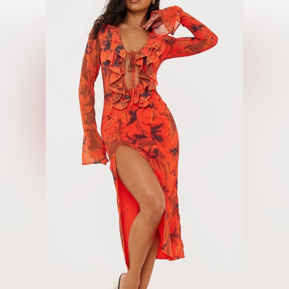 PRETTY LITTLE THING | Floral Chiffon Midi Dress - Picture 2 of 12